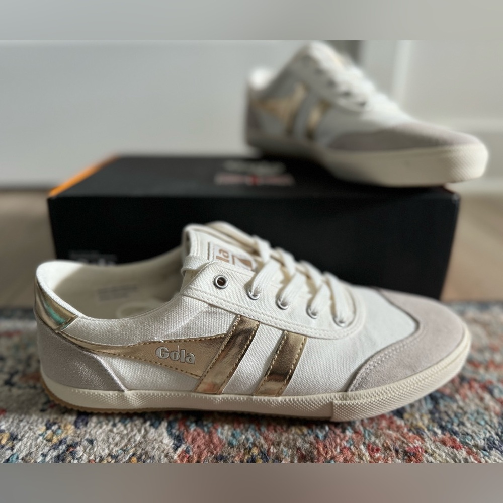 Gola Badminton in Off White and Gold, NIB, Size Women’s 9.5